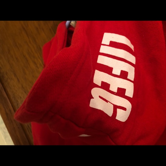 Licensed Lifeguard Sweatshirt🌊 - Picture 6 of 7